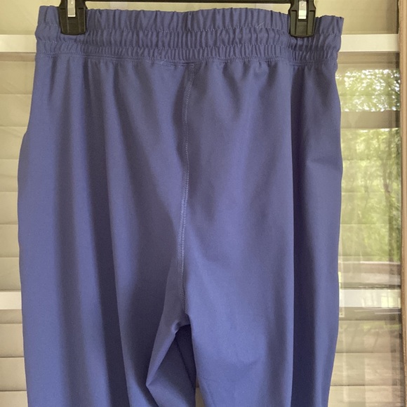 NWOT FABLETICS JOGGERS - Picture 5 of 7